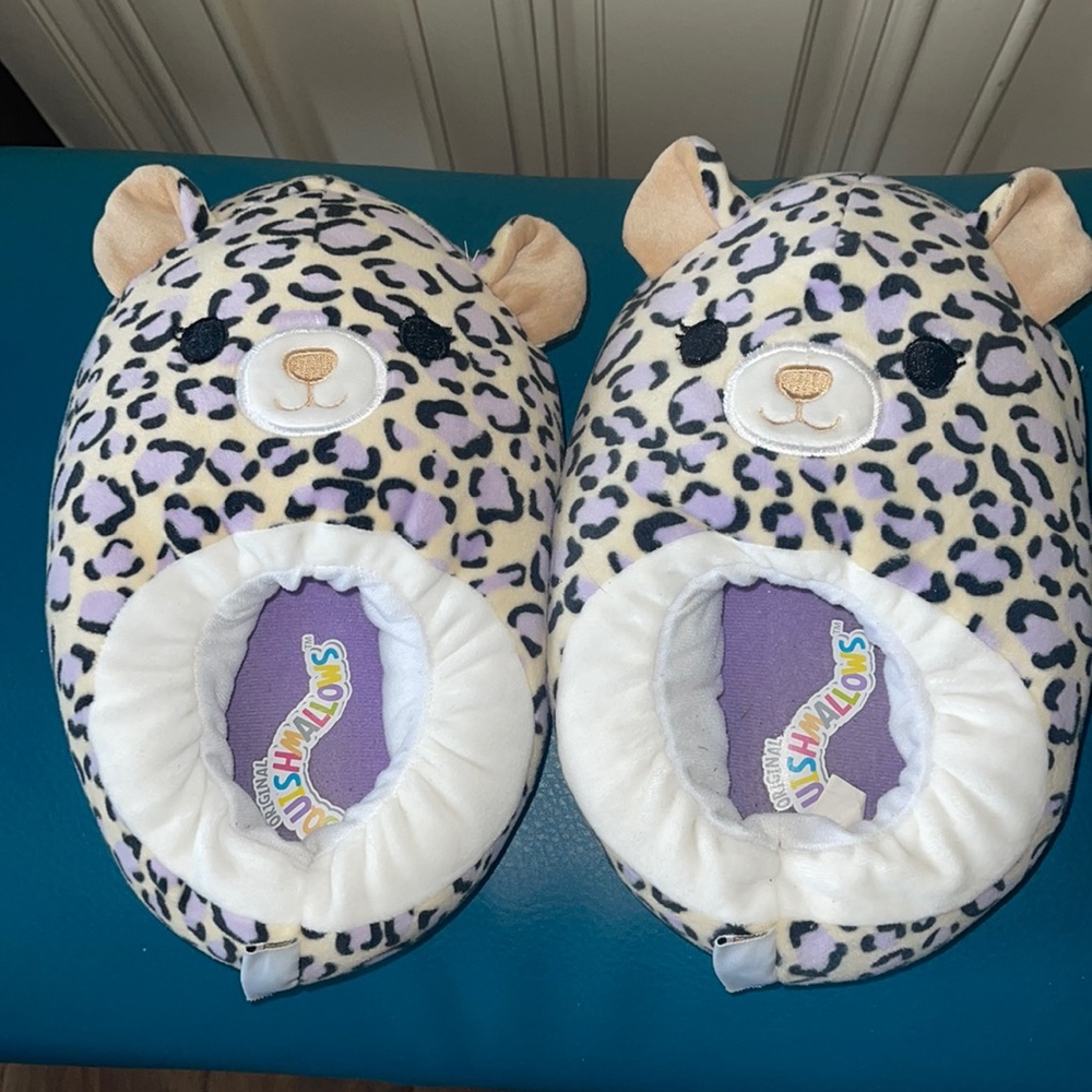 Squishmallows slipper girls size 4-5